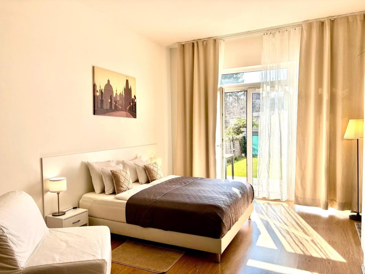 Maria Apartments - Free Parking Prag Dış mekan fotoğraf